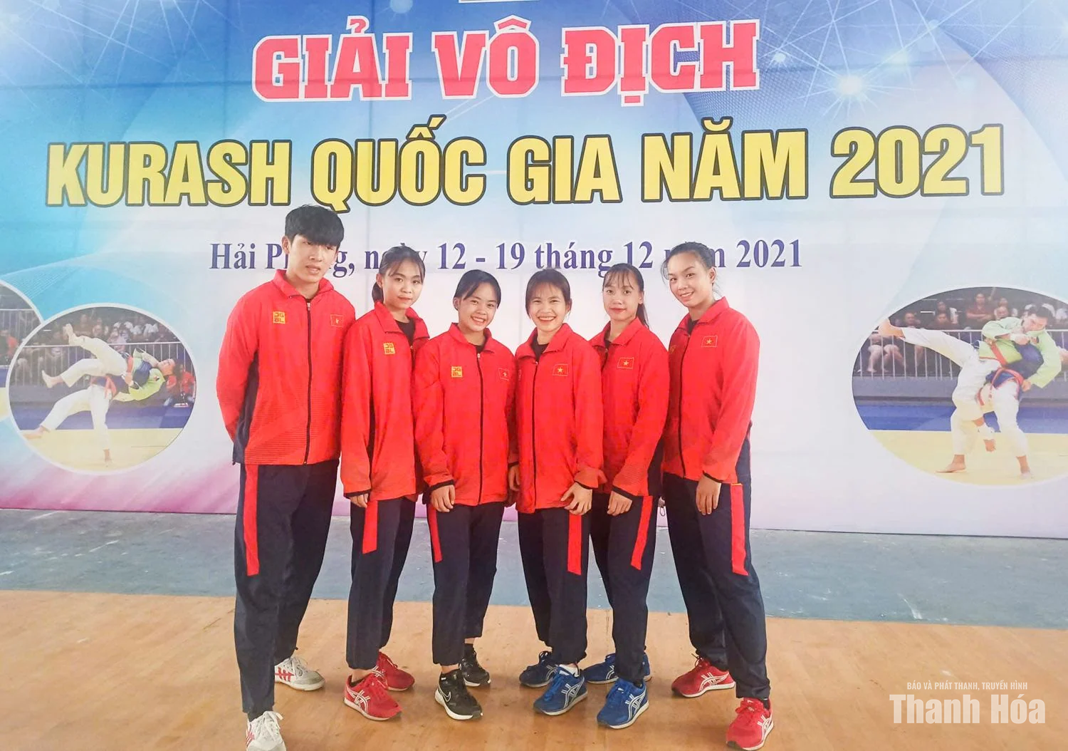 Vươn lên từ gian khó