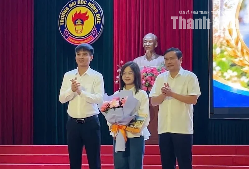 Khoa Chính trị - Luật, Trường Đại học Hồng Đức chào đón tân sinh viên