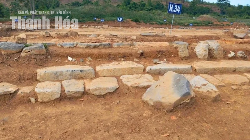 Cận cảnh hiện trường khai quật Đàn tế Nam Giao - Thành Nhà Hồ lần thứ 5