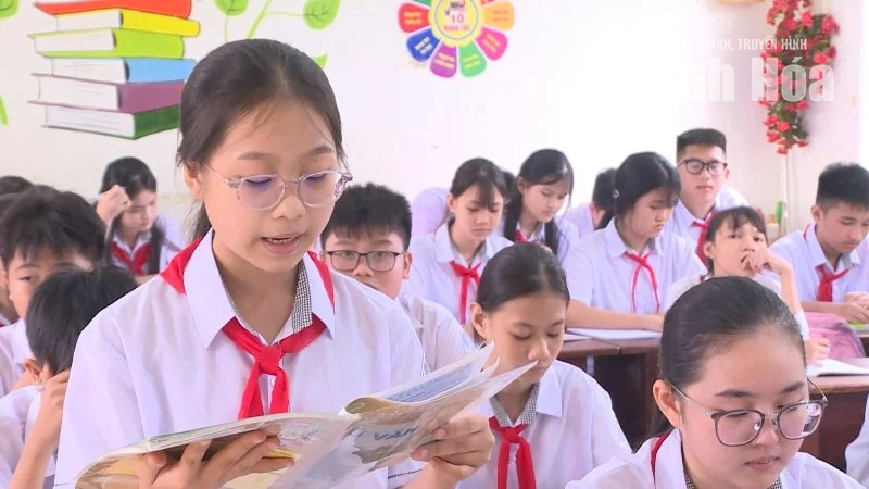 Thắp sáng tương lai giữa những gian khó đời thường
