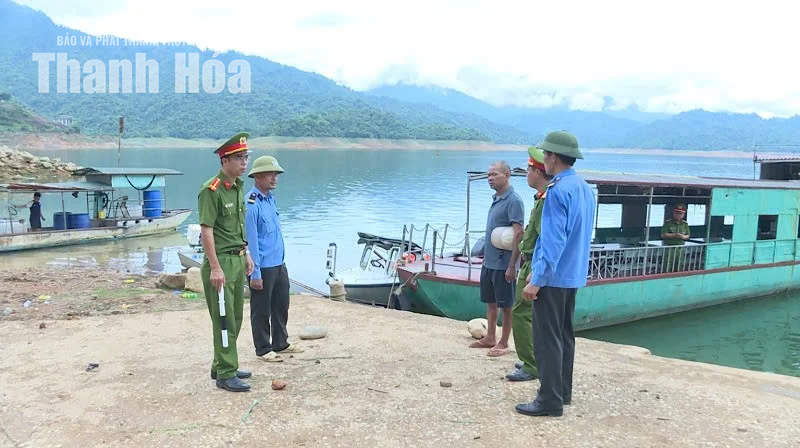 Giữ an toàn trên lòng hồ Cửa Đạt