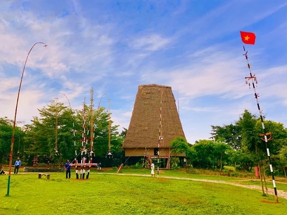 Ngày này năm xưa (3/10): Những dấu mốc lịch sử đáng nhớ