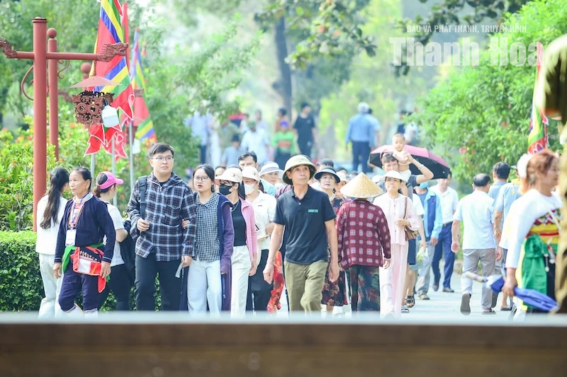 Lễ hội Lam Kinh: Khơi nguồn tự hào, lan tỏa giá trị di sản