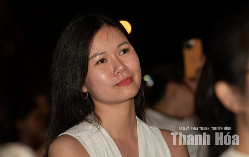 Cả trời thương nhớ, gửi trọn một đêm