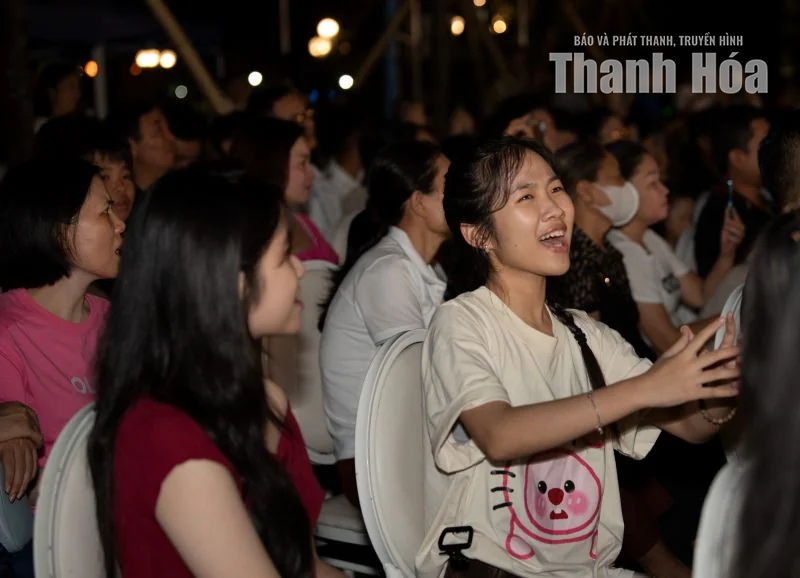 Cả trời thương nhớ, gửi trọn một đêm