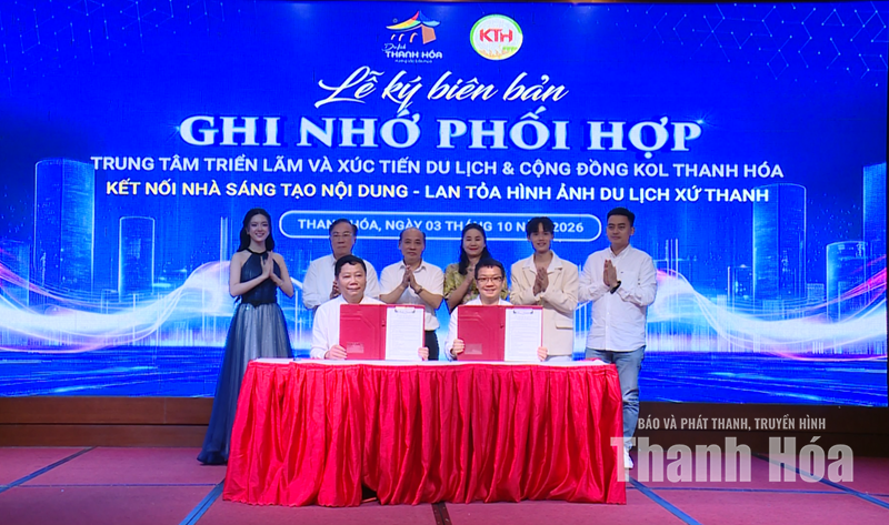 Mỗi “check-in” - một câu chuyện về biển Thanh Hóa