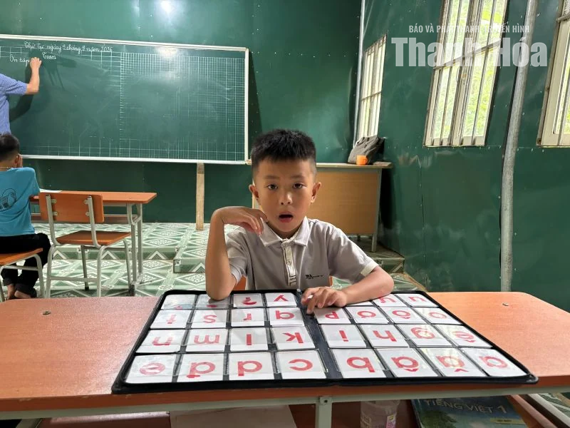 Một lớp học - 3 chiếc bảng