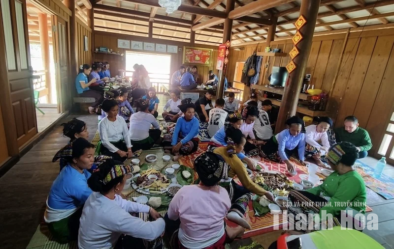 Nét độc đáo lễ tục “cẳm đỏi” của người Thái trắng ở xứ Thanh