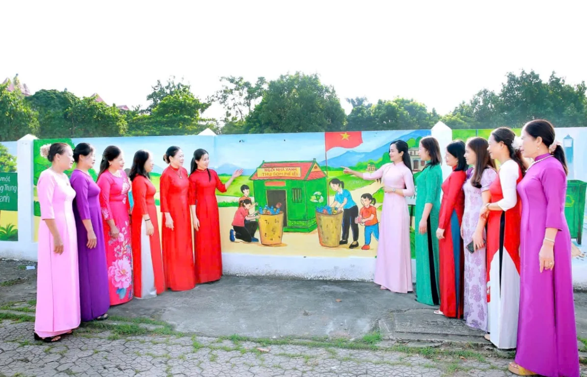 Ra mắt công trình “Đường tranh bích hoạ”