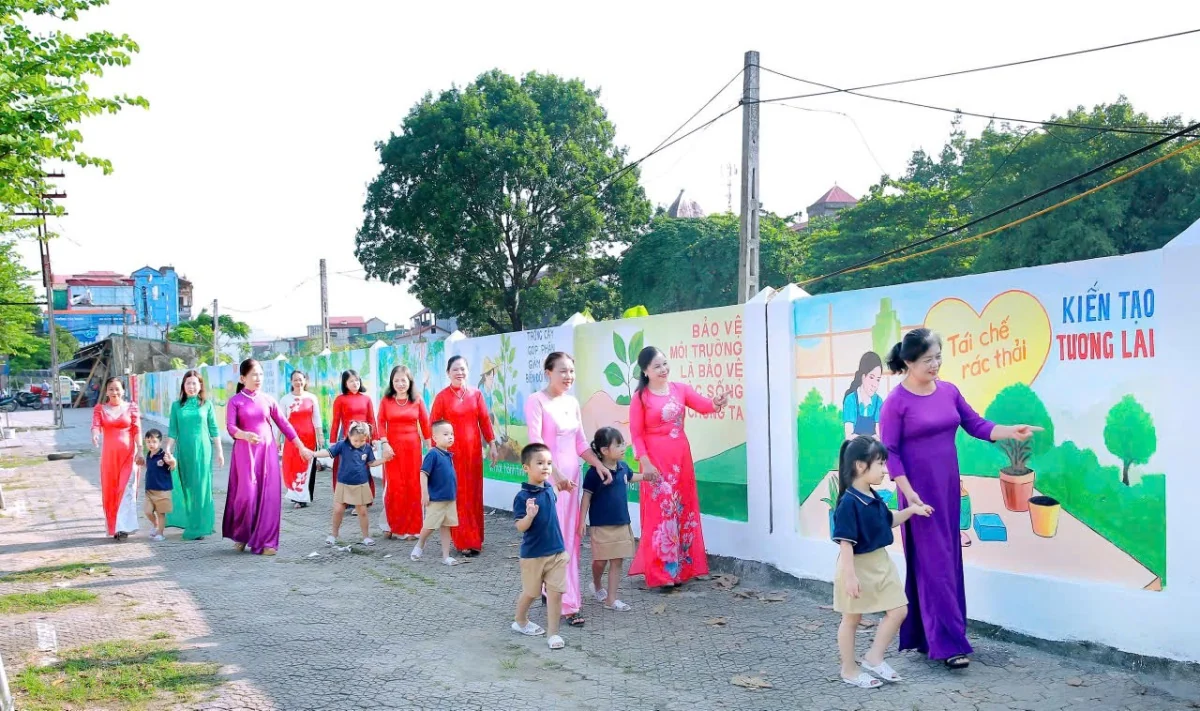 Ra mắt công trình “Đường tranh bích hoạ”