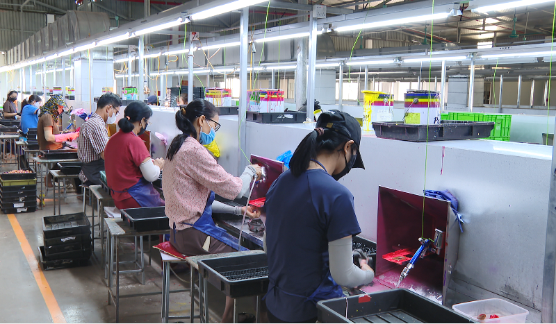 Khơi thông nguồn lực, tạo chuyển biến tích cực trong phát triển kinh tế