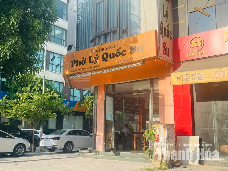 Phố thơm mùi phở