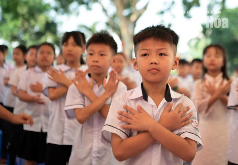 Lan tỏa yêu thương từ tiết học hoạt động trải nghiệm
