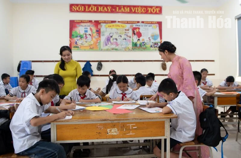 Lan tỏa yêu thương từ tiết học hoạt động trải nghiệm
