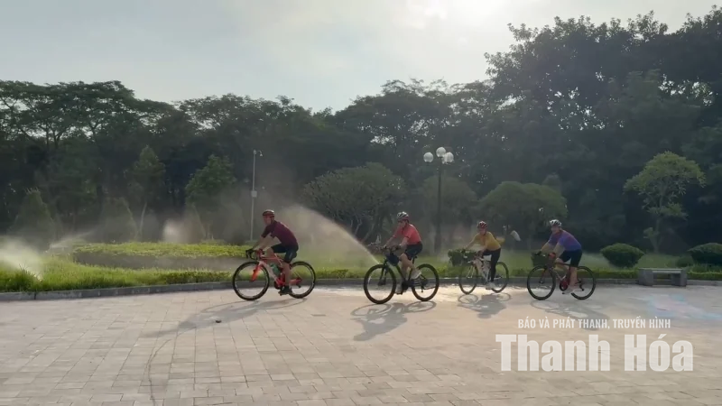 Về già phải vui