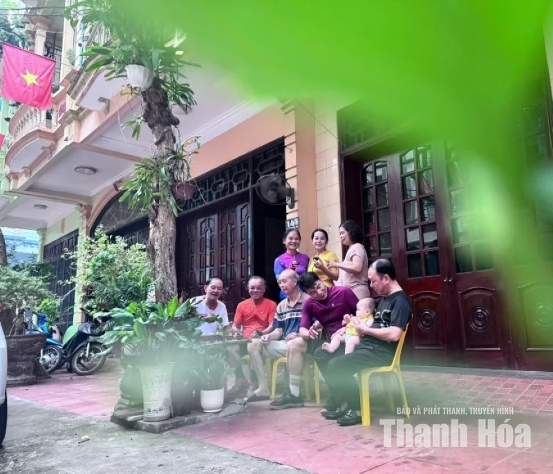 Về già phải vui