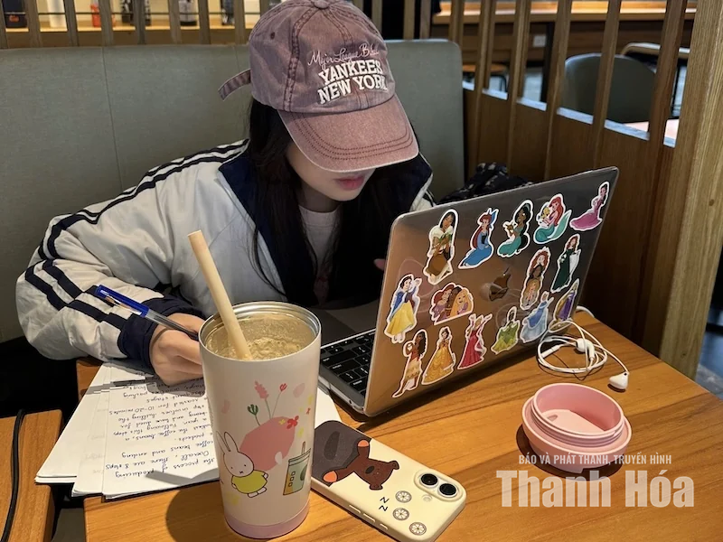 Xu hướng cà phê học bài của người trẻ