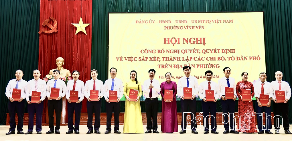 Phường Vĩnh Yên: Công bố nghị quyết, quyết định về việc sắp xếp, thành lập các chi bộ, tổ dân phố