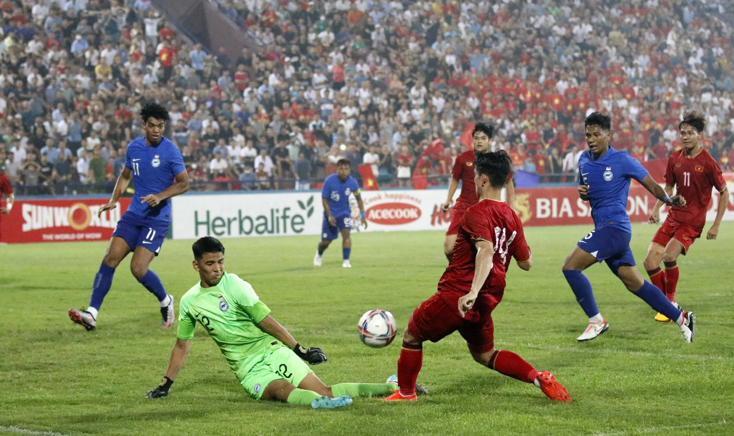 Những hình ảnh đẹp tại Bảng C - Vòng loại Giải Bóng đá U23 Châu Á