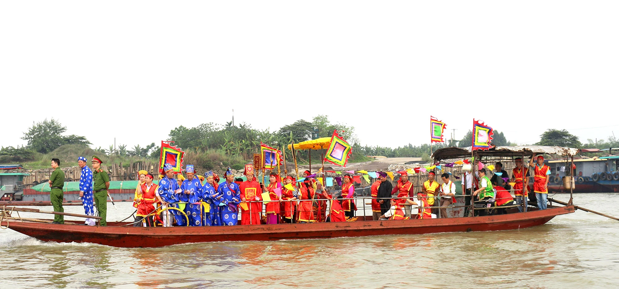 Về Bạch Hạc xem lễ hội truyền thống