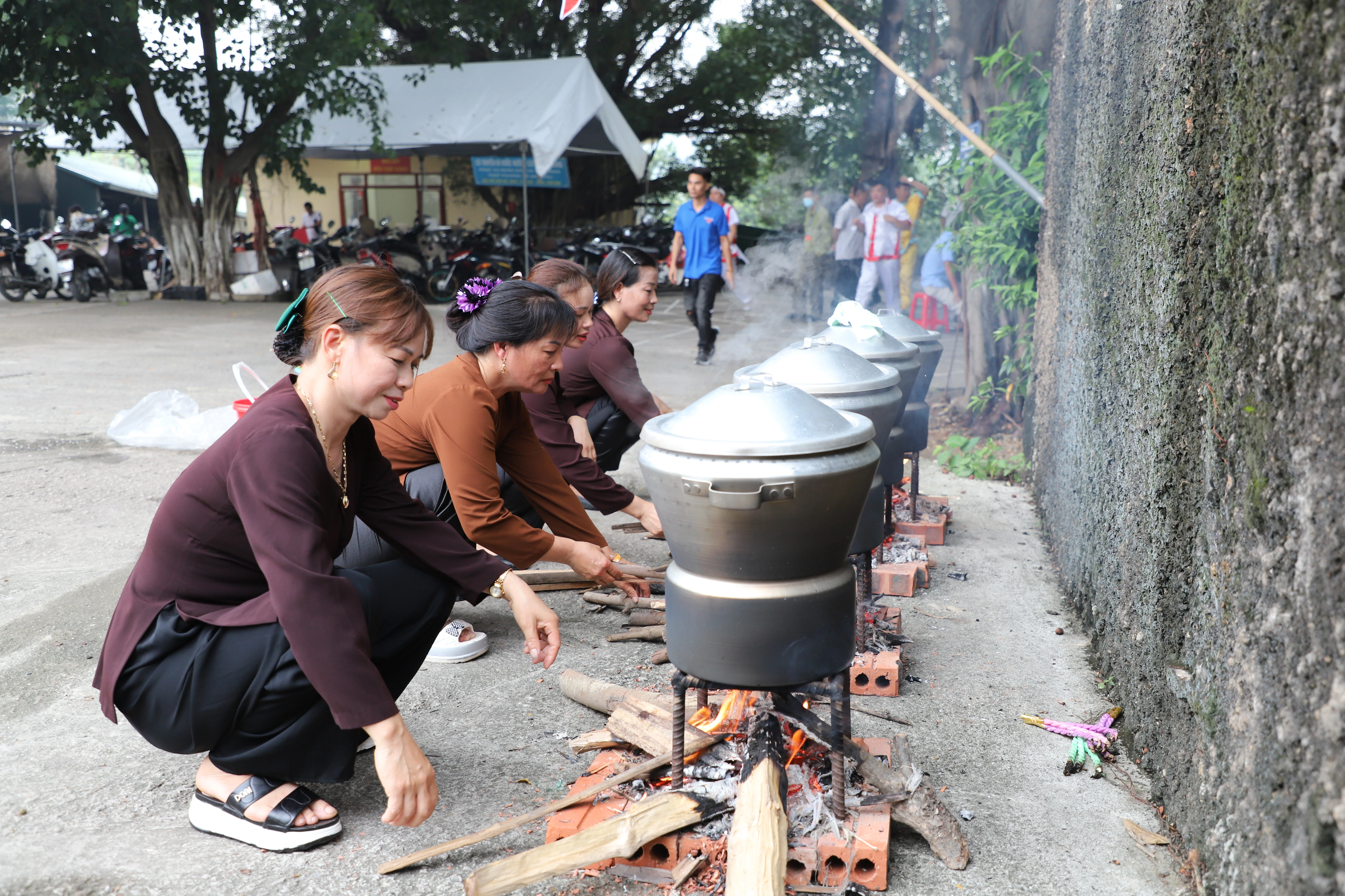 Về Bạch Hạc xem lễ hội truyền thống