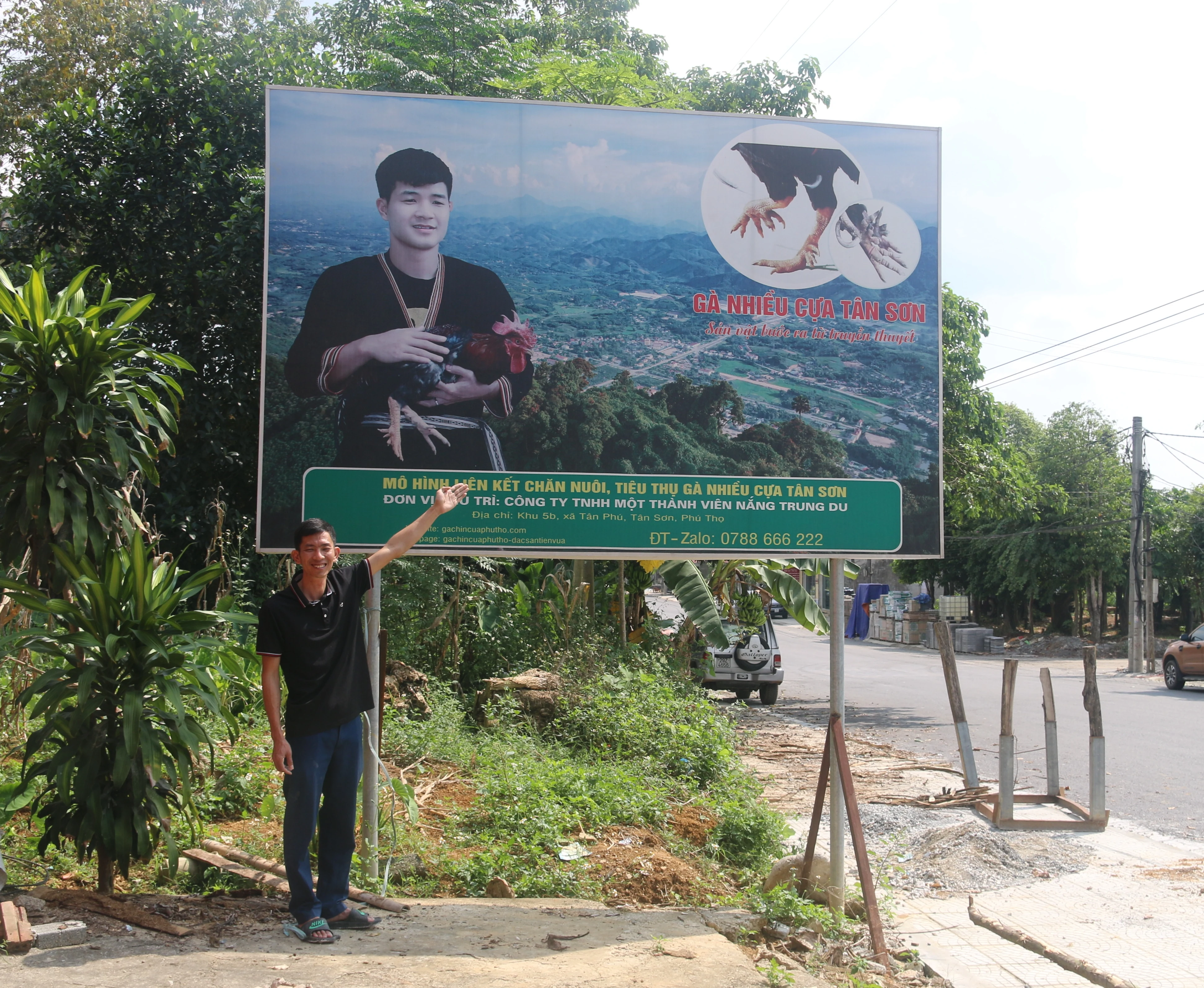 Bảo tồn, giữ gìn nguồn gen gà nhiều cựa Tân Sơn