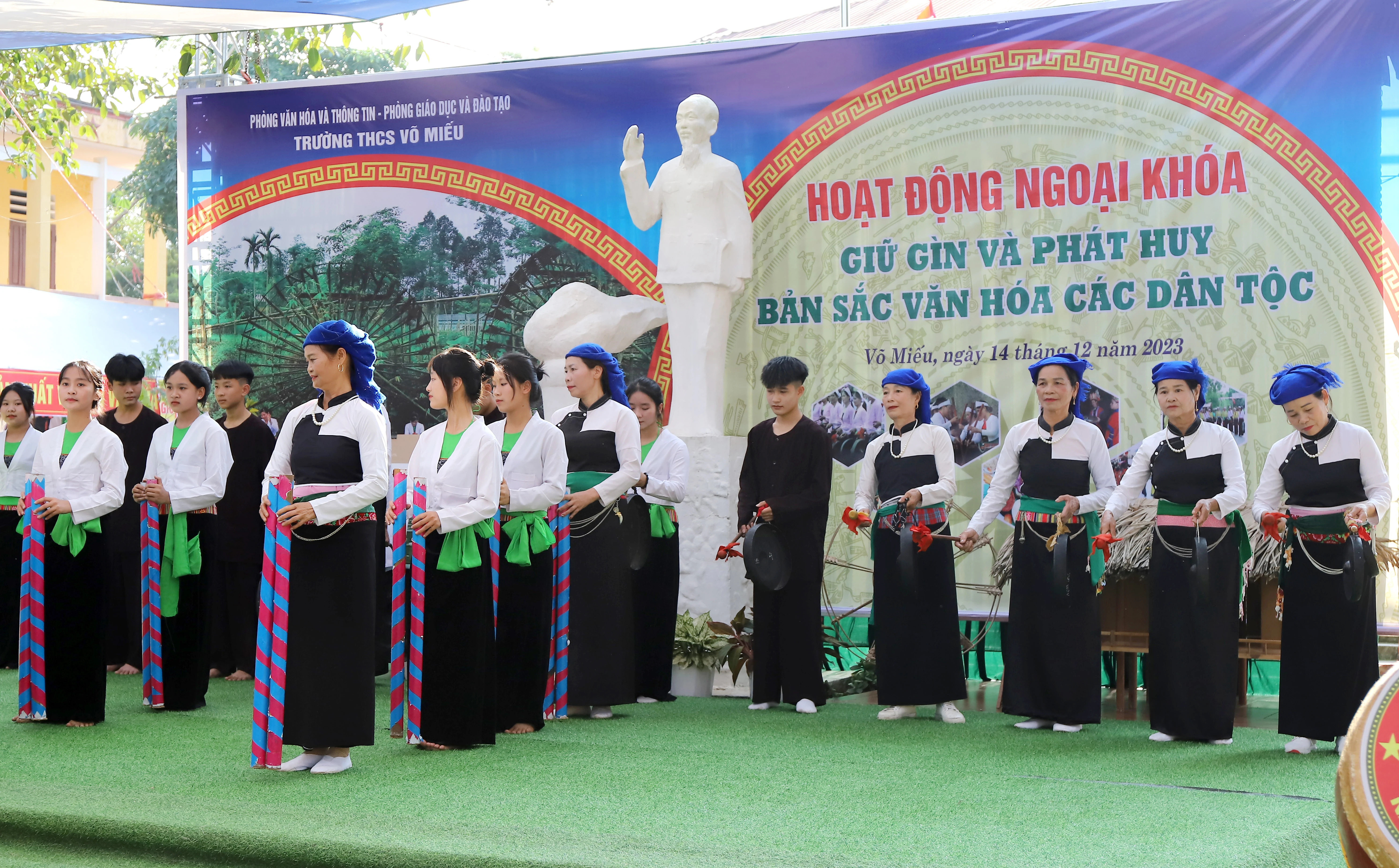 Sắc màu văn hóa Mường