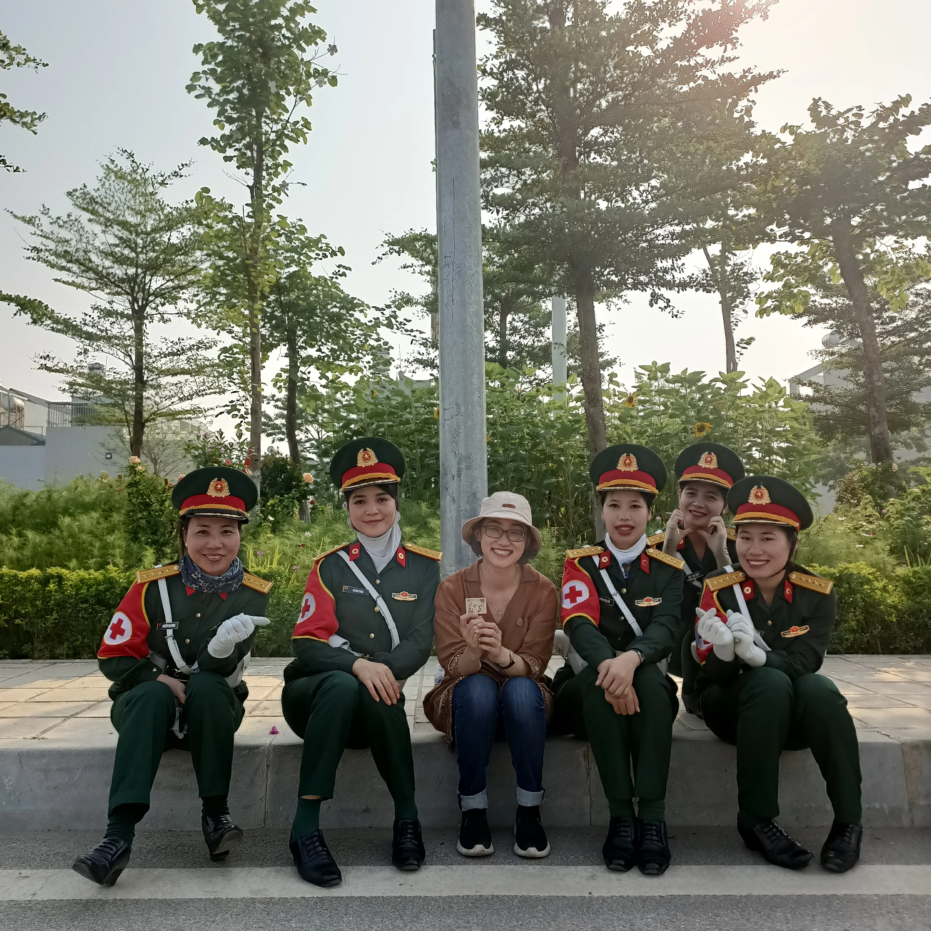 Hành trình thăm lại chiến trường xưa của cháu gái người chiến sĩ Điện Biên