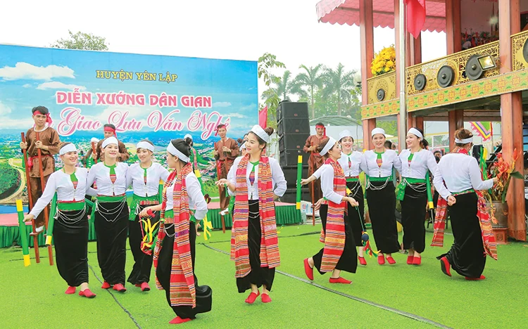 Con người Đất Tổ với việc phát huy giá trị văn hóa dân tộc theo di sản Chủ tịch Hồ Chí Minh