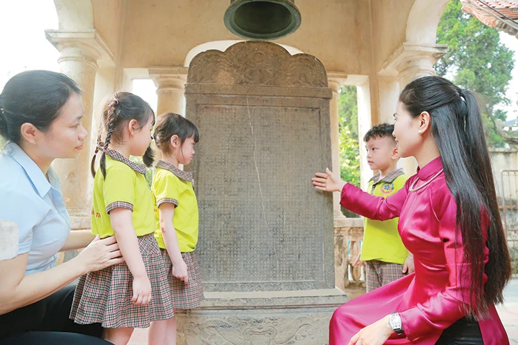 Con người Đất Tổ với việc phát huy giá trị văn hóa dân tộc theo di sản Chủ tịch Hồ Chí Minh