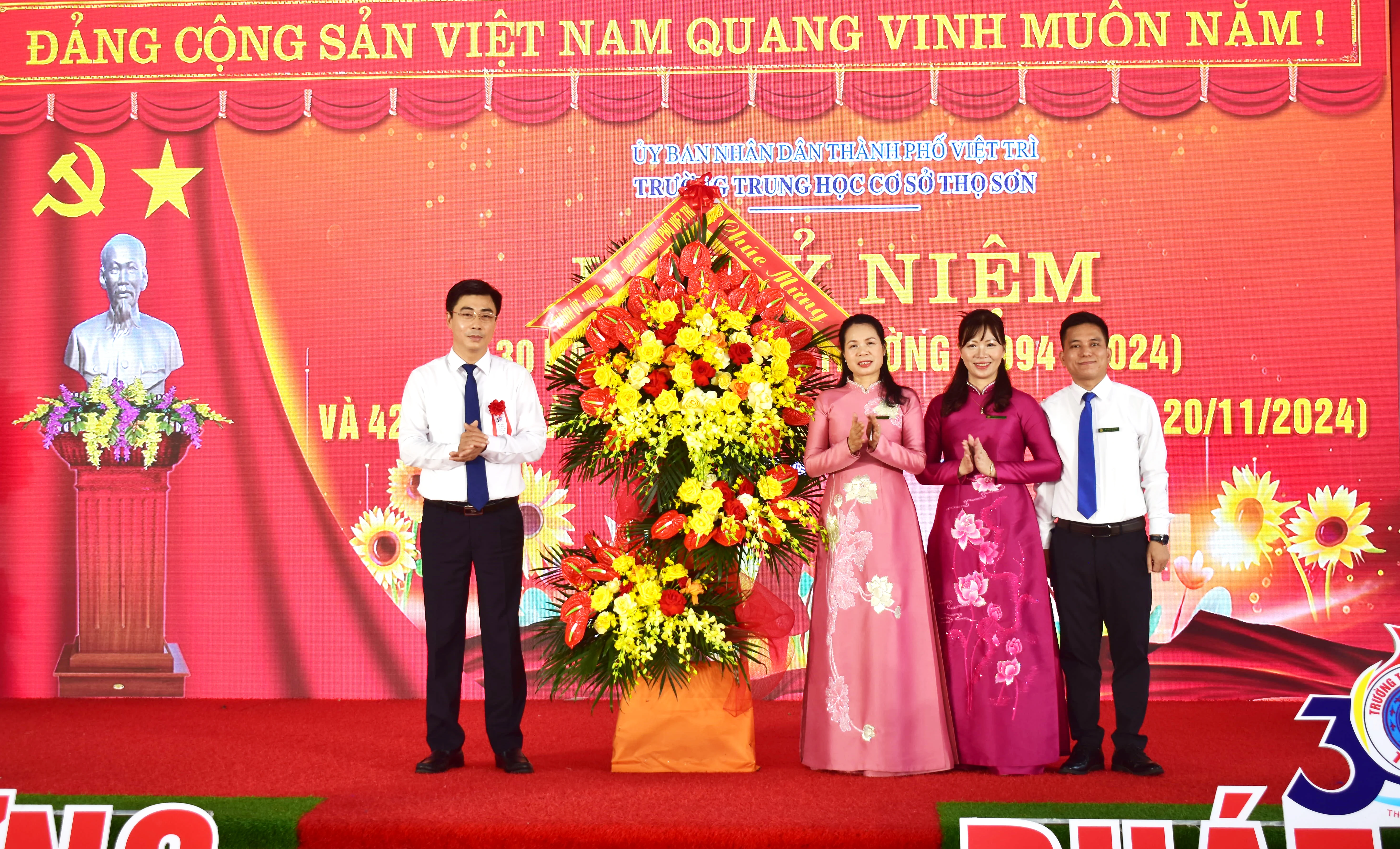 Trường THCS Thọ Sơn kỷ niệm 30 năm thành lập và đón nhận Bằng khen của Bộ trưởng Bộ GD&ĐT