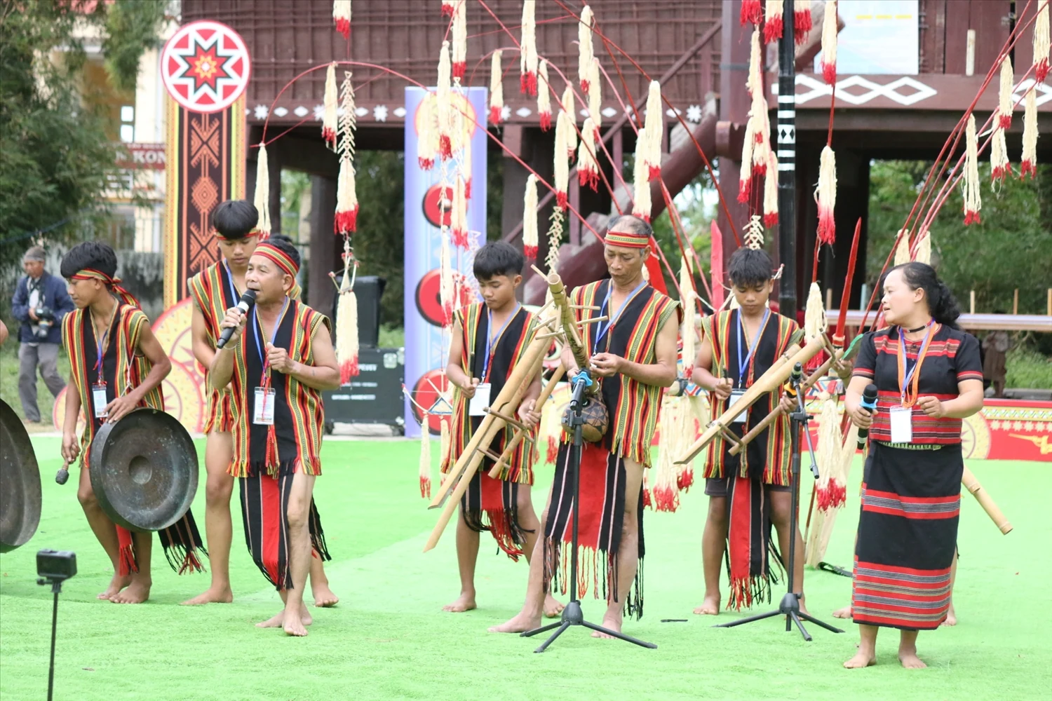 Tái hiện sinh động không gian văn hóa của đồng bào DTTS ở Kon Tum