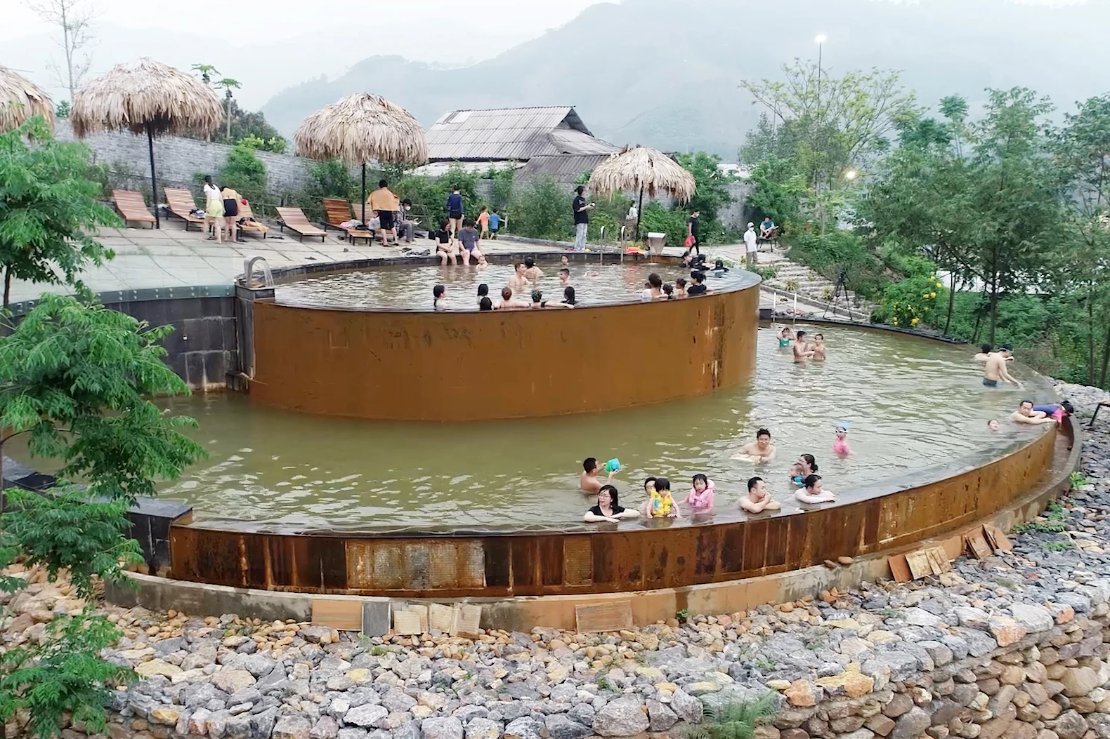 Khai thác tiềm năng du lịch Phù Yên