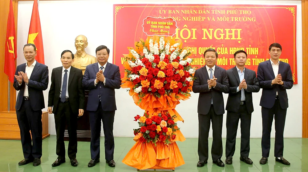 Công bố Nghị quyết của HĐND tỉnh về thành lập Sở Nông nghiệp và Môi trường