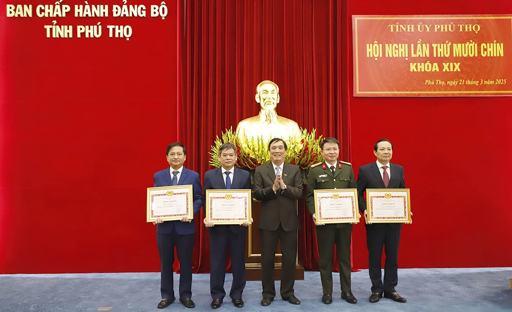 Hội nghị Ban Chấp hành Đảng bộ tỉnh lần thứ Mười chín, khóa XIX