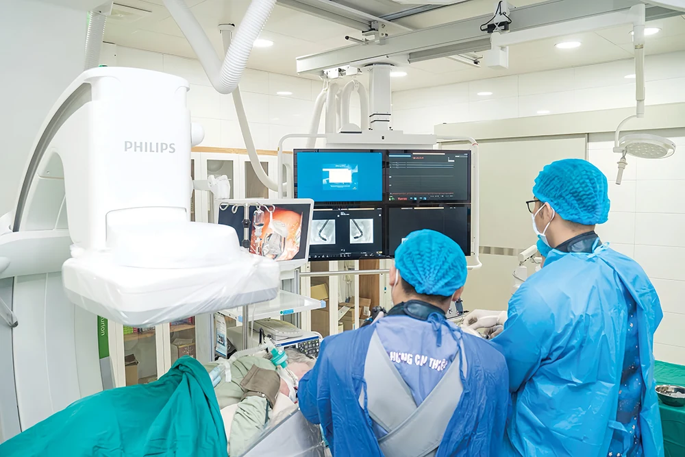 Ứng dụng khoa học kỹ thuật trong khám chữa bệnh