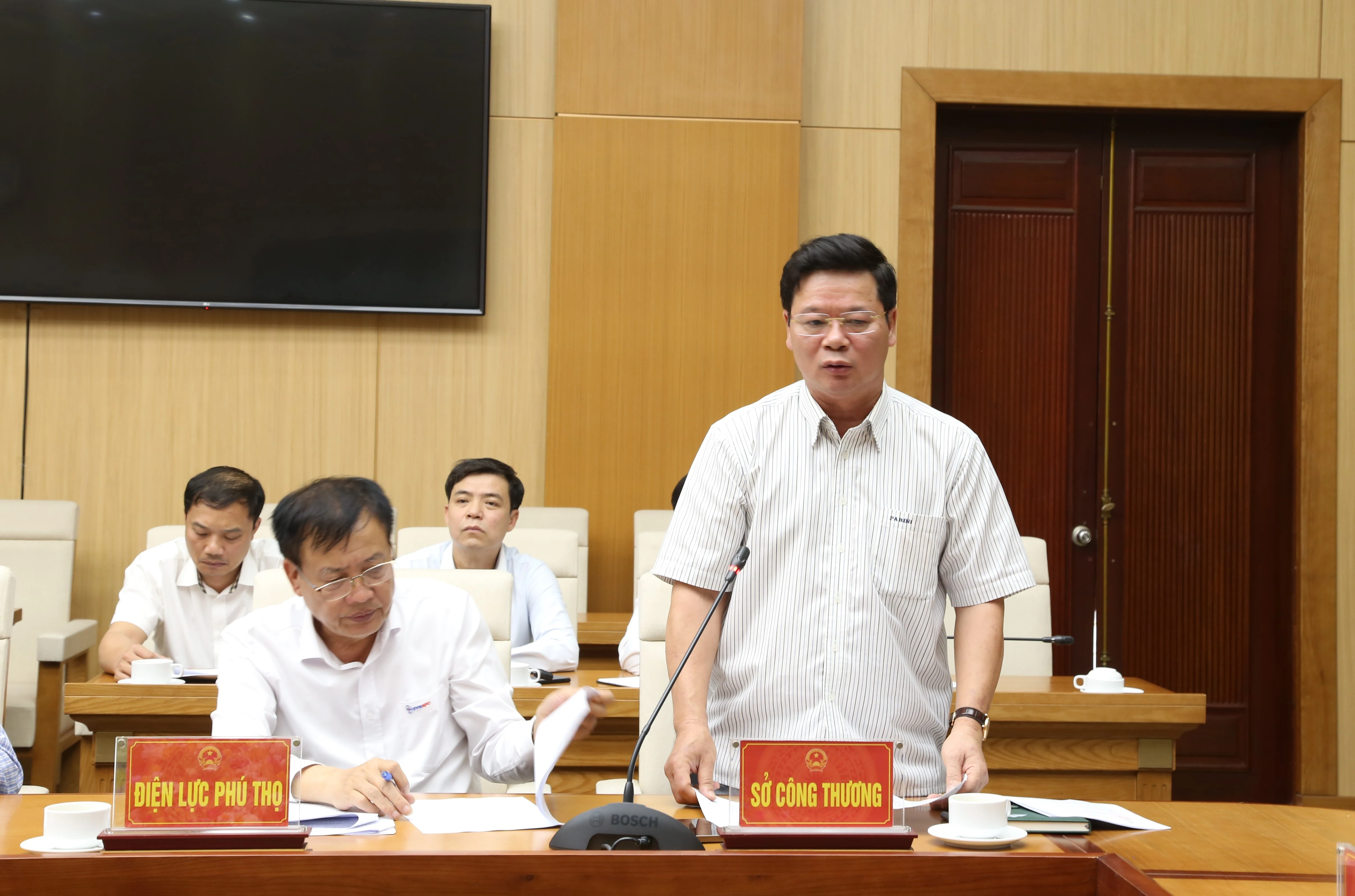 Đẩy nhanh tiến độ công tác giải phóng mặt bằng Dự án Đường dây 500 kV Lào Cai - Vĩnh Yên