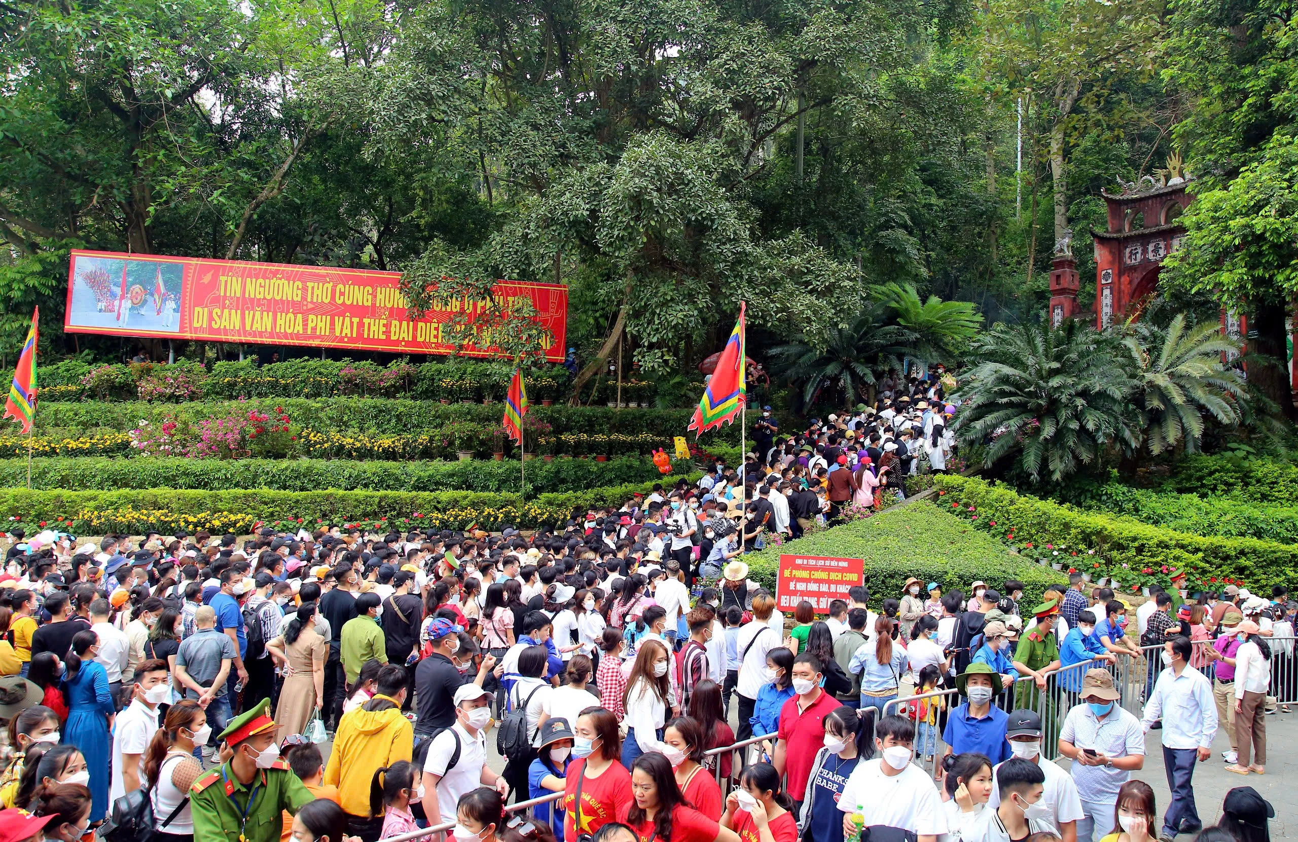 Lan tỏa bản sắc văn hóa độc đáo vùng Đất Tổ