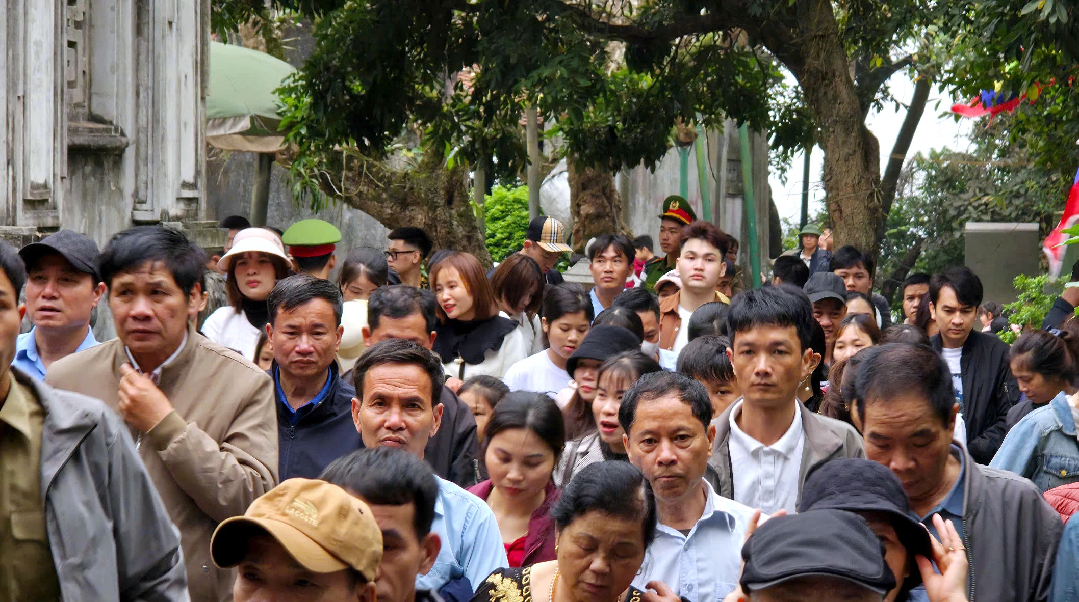 Đền Hùng trước ngày chính lễ