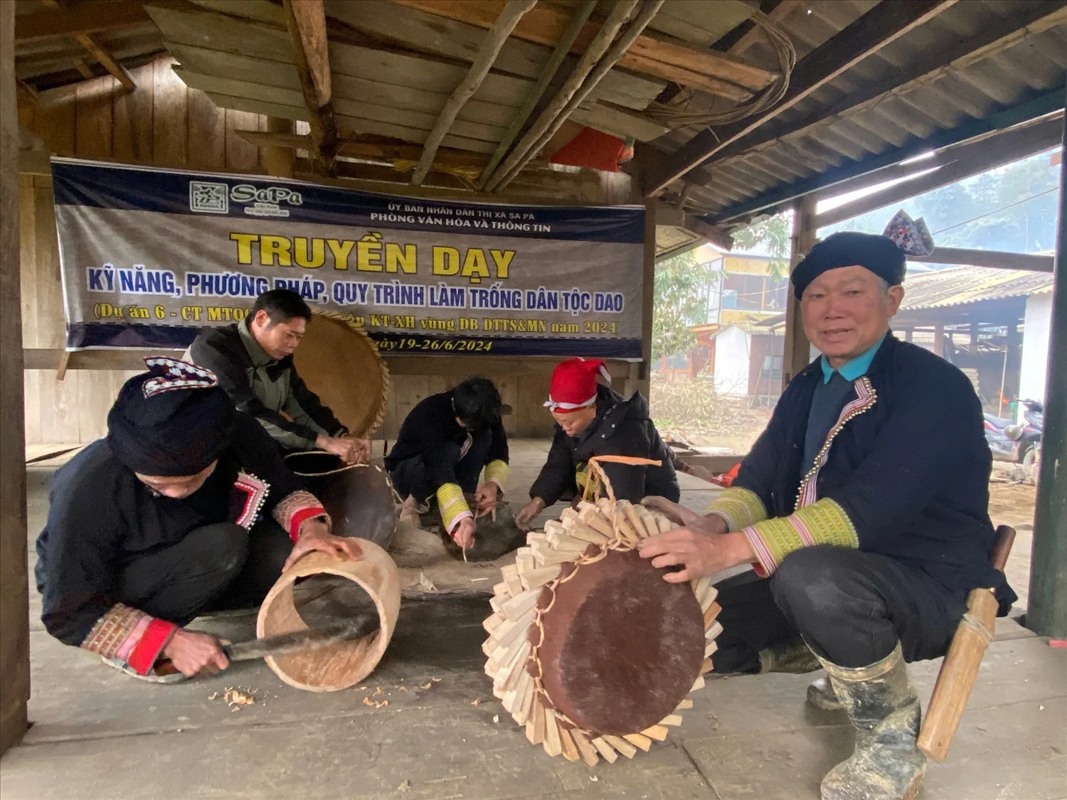 Ngân vang tiếng trống nêm của đồng bào Dao đỏ