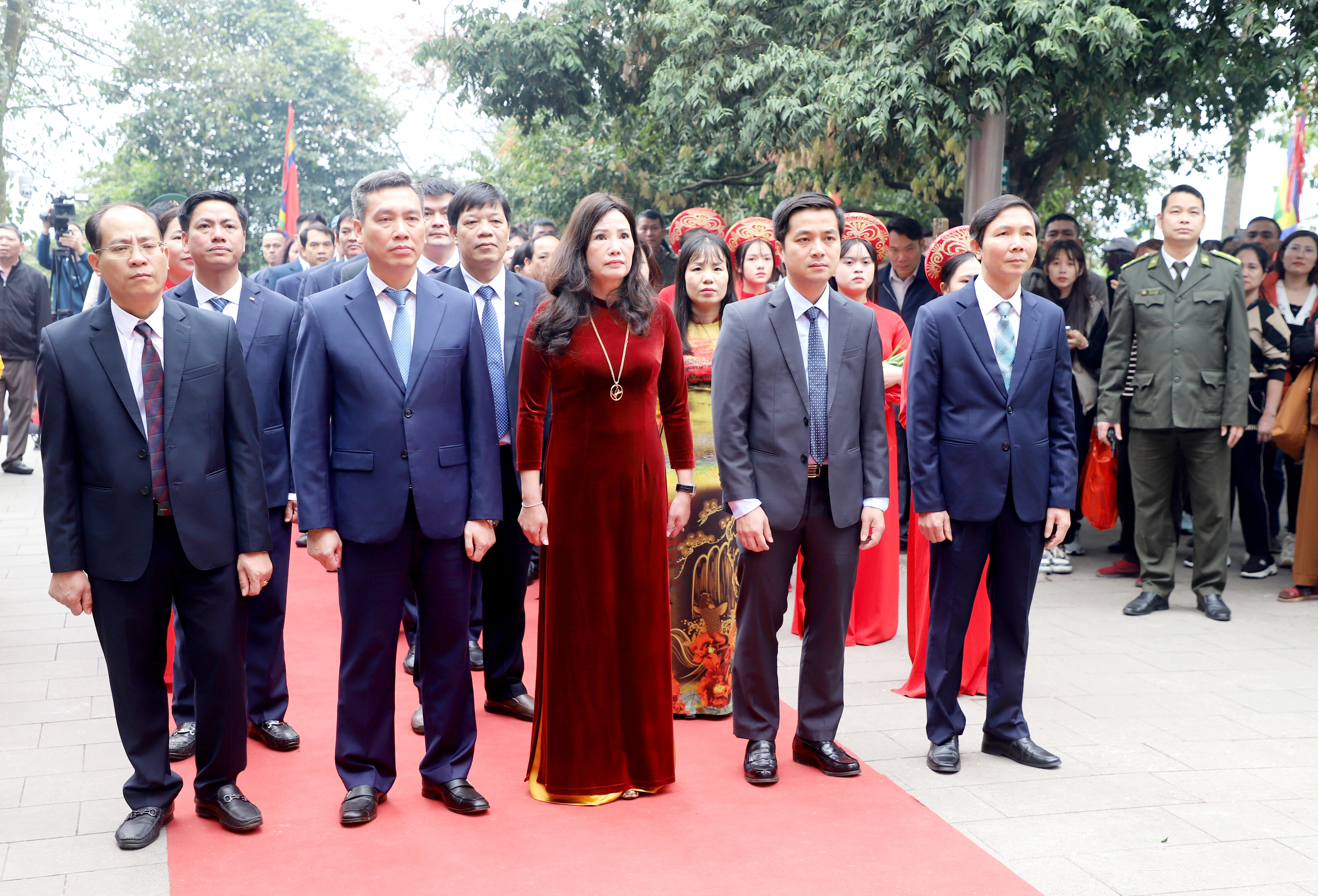 Huyện Thanh Ba dâng hương tưởng niệm các Vua Hùng