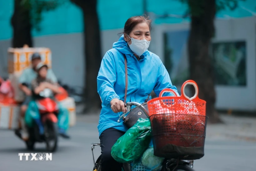 Thời tiết ngày 1/4: Không khí lạnh suy yếu dần, Bắc Bộ ấm lên