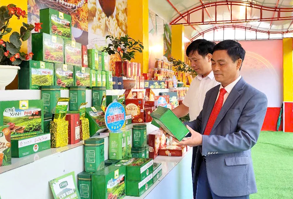 Đưa sản phẩm HTX đến với du khách dịp Giỗ Tổ