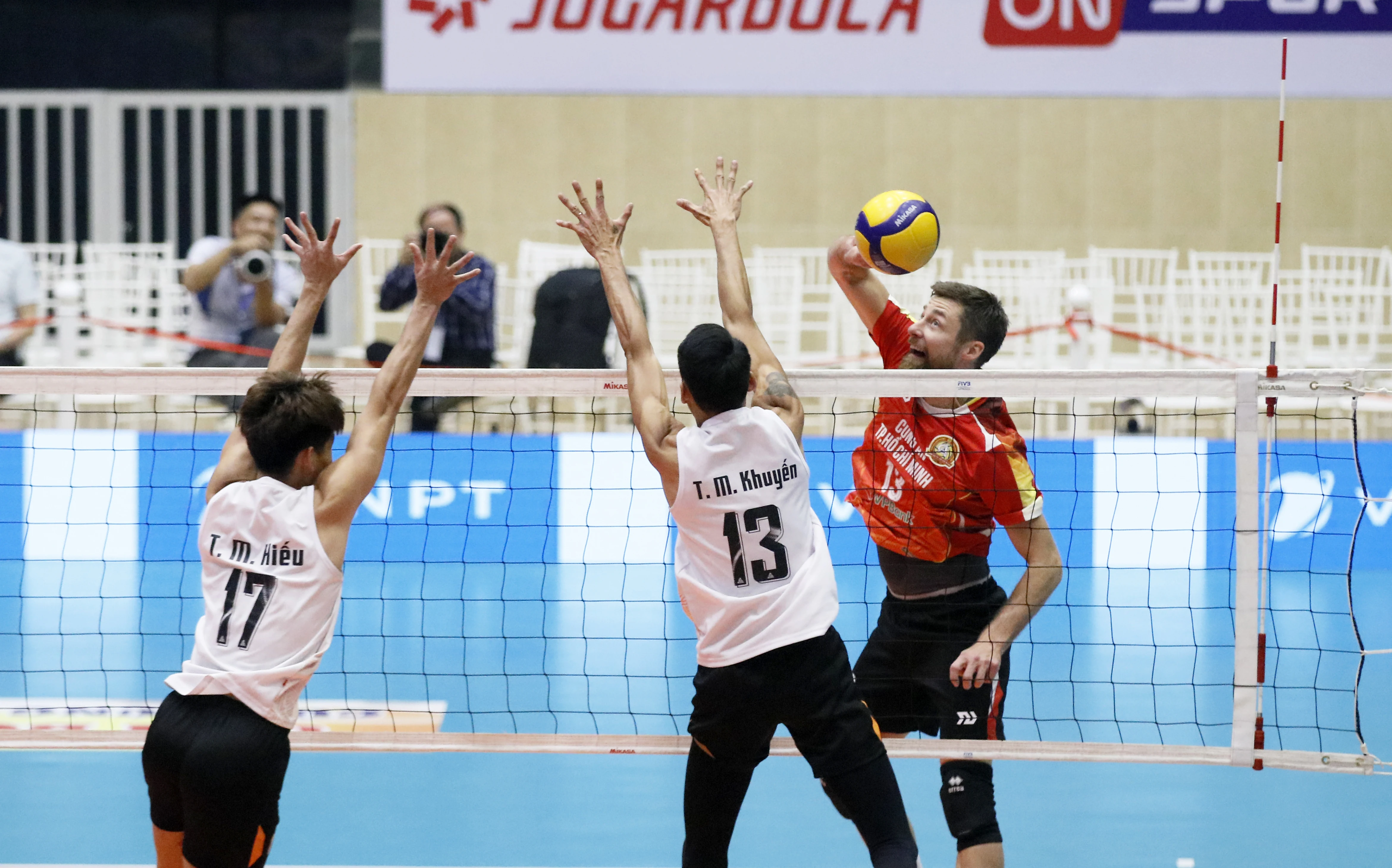 Khai mạc Giải Bóng chuyền Cúp Hùng Vương năm 2025