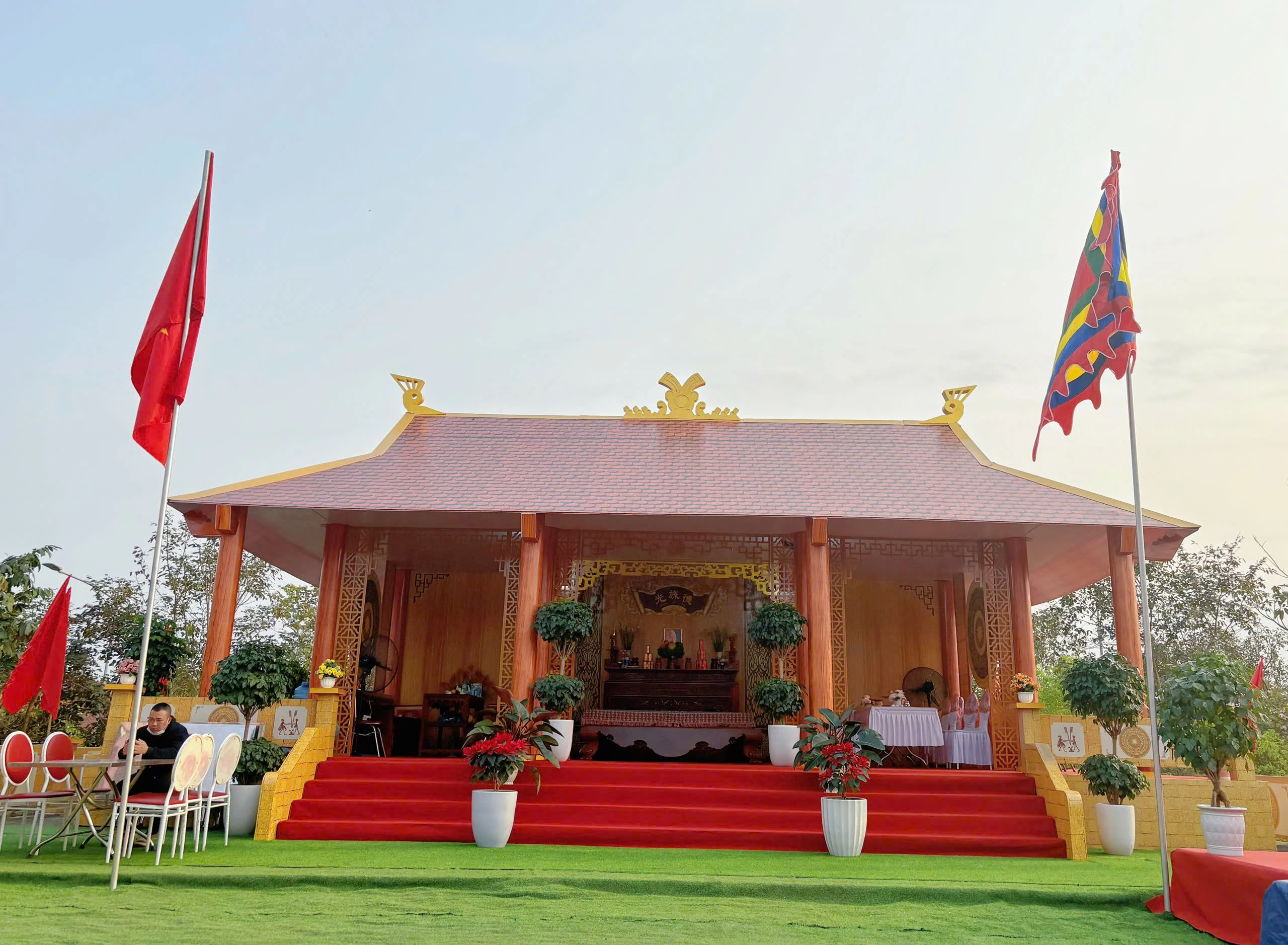 Độc đáo kiến trúc trại văn hoá của các huyện, thành, thị