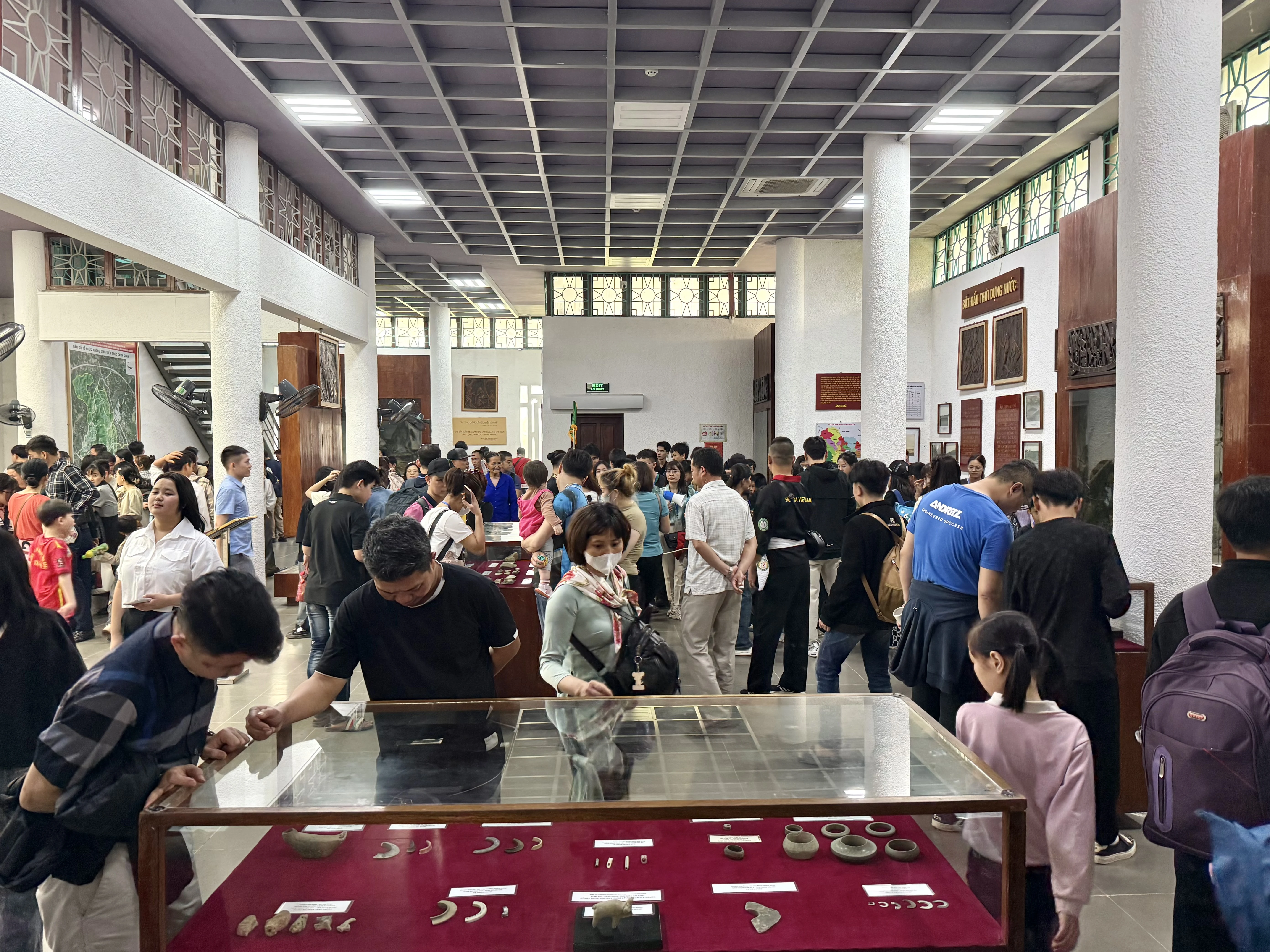 Bảo tàng Hùng Vương, Khu di tích lịch sử Đền Hùng hút khách tham quan dịp Giỗ Tổ