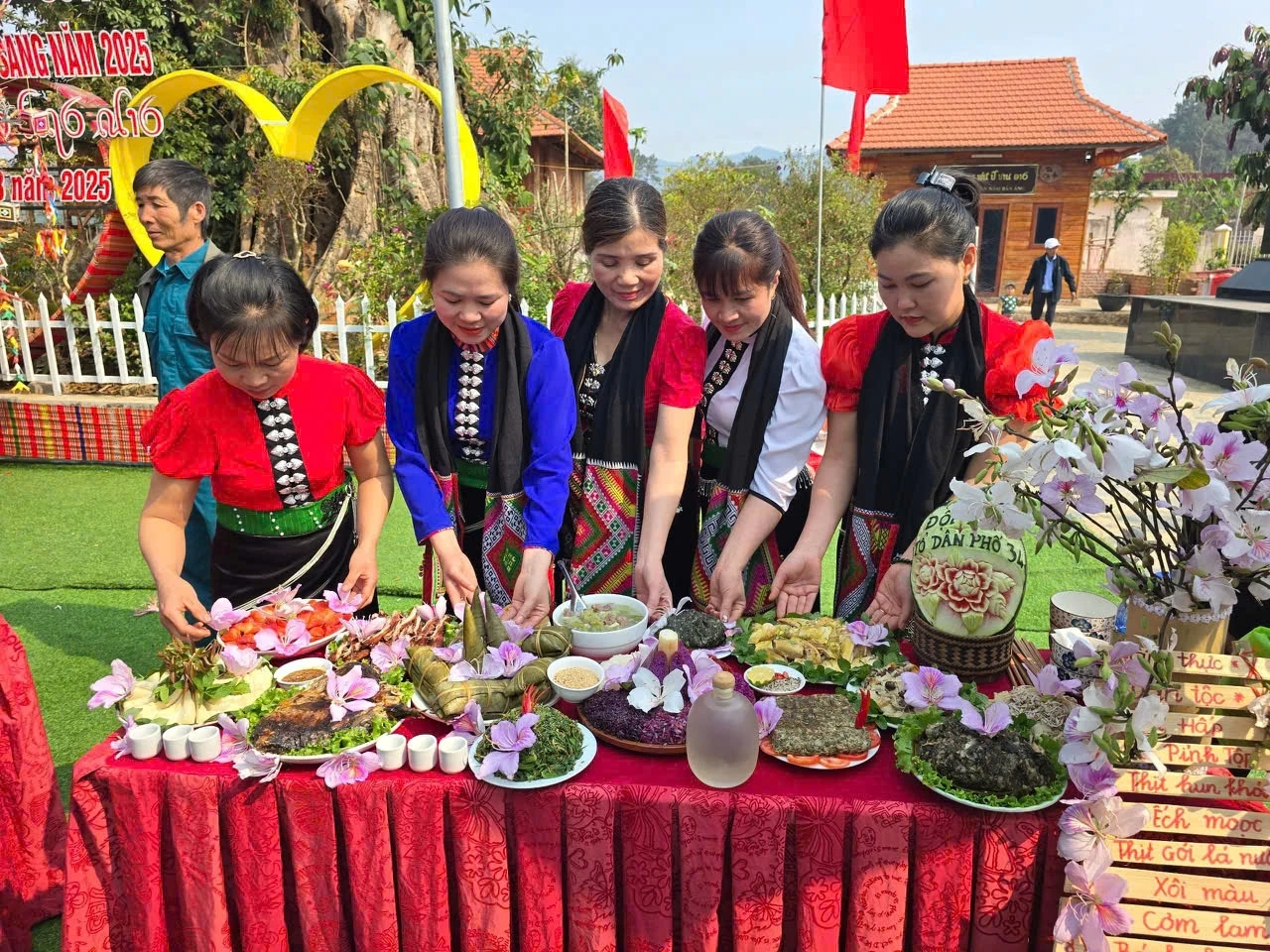 Lễ hội Hết chá - Di sản văn hóa của người Thái trắng ở Sơn La