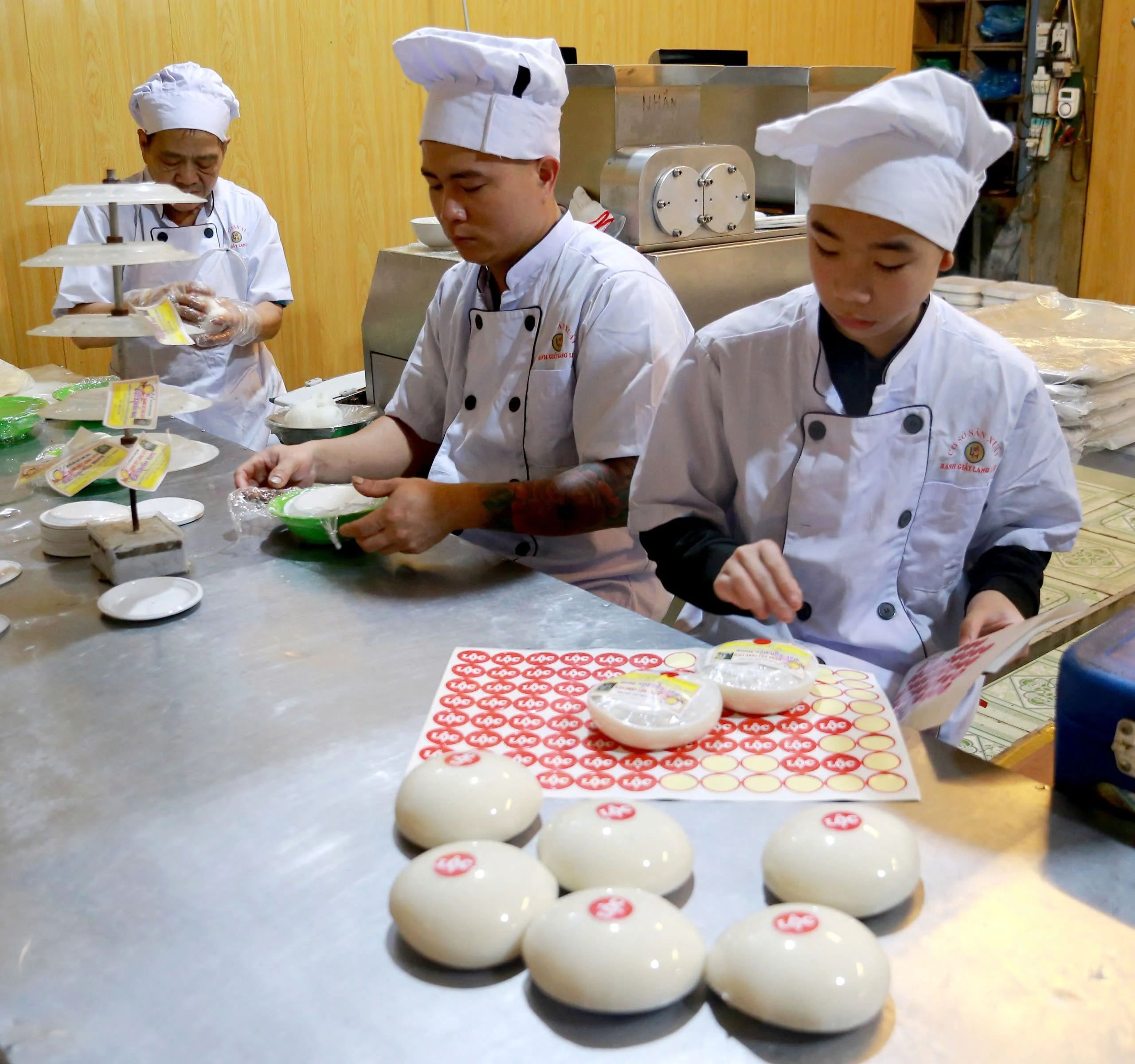 Bánh giầy Lang Liêu - sản phẩm OCOP vùng Đất Tổ