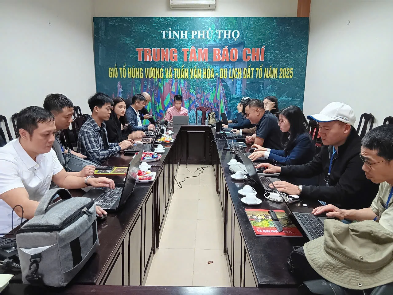 Phú Thọ hỗ trợ 230 phóng viên, nhà báo đưa tin dịp Giỗ Tổ Hùng Vương - Lễ hội Đền Hùng 