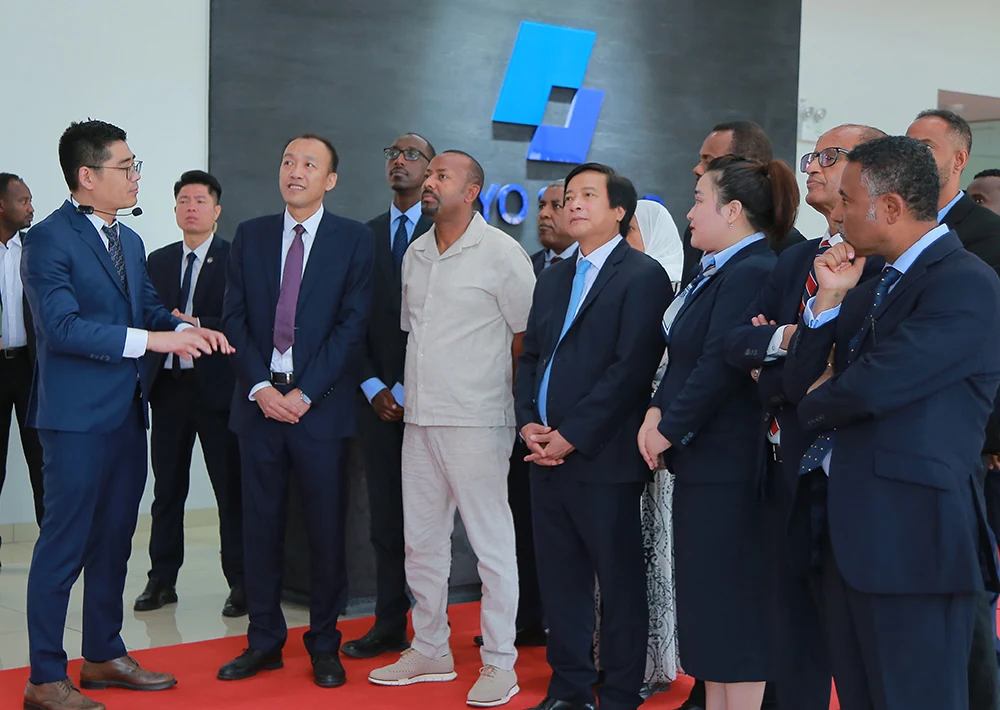 Thủ tướng Ethiopia thăm Công ty năng lượng mặt trời tại Phú Thọ